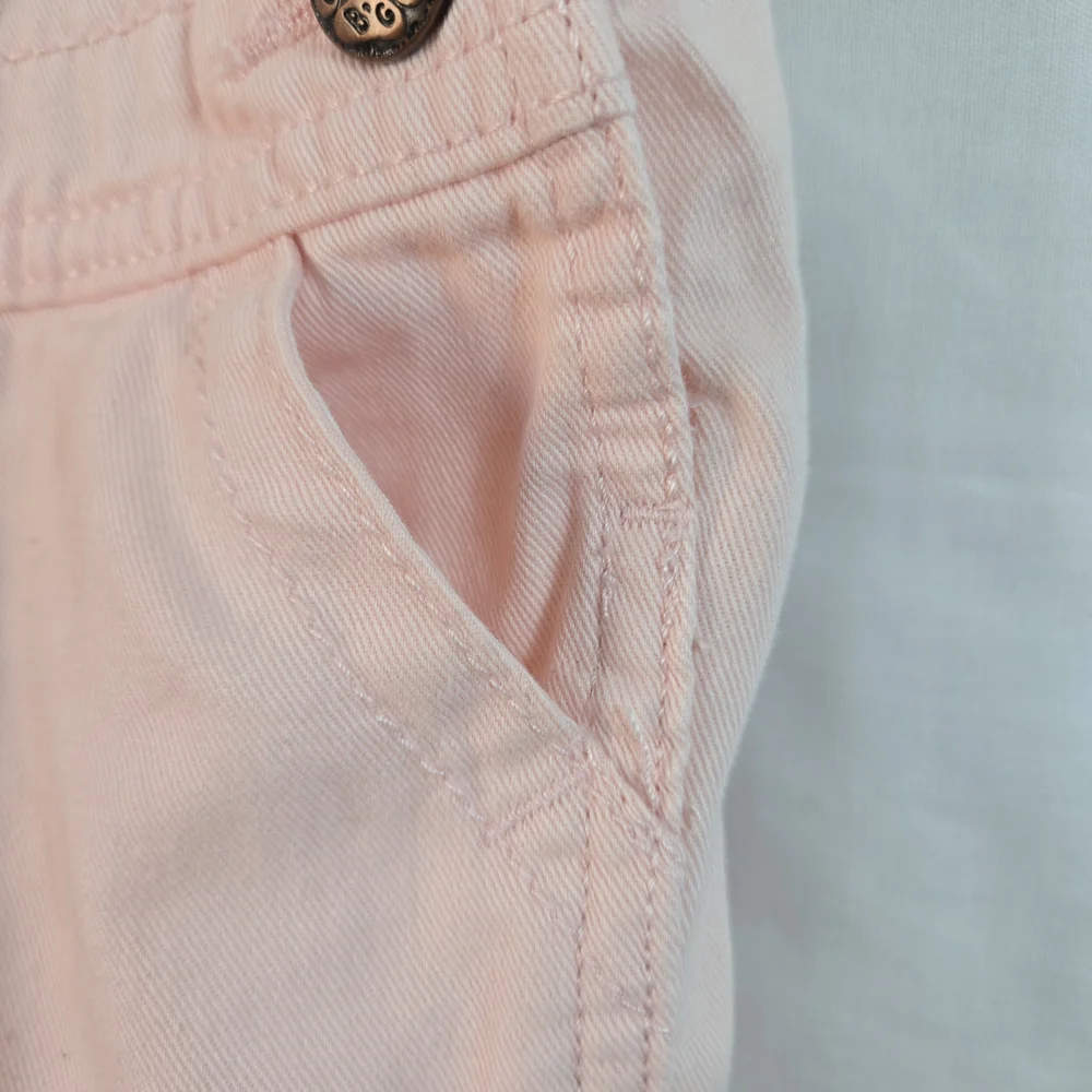 OshKosh B'gosh Baby Girl Light‎ Pink Heart Pocket Adjustable Straps Overalls 18M